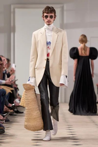Look 67